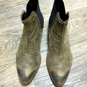 Anthropologie Distress Boho Chelsey Booties size 9,5